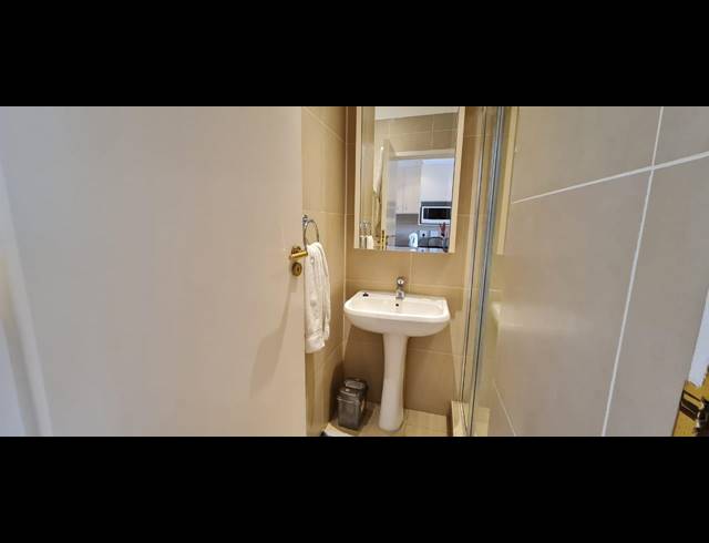 1 BEDROOM STUDIO APARTMENT FOR SALE IN UMHLANGA CENTRAL